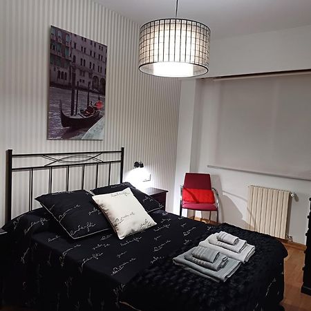 Apartmán Maria Belkis Ourense Exteriér fotografie